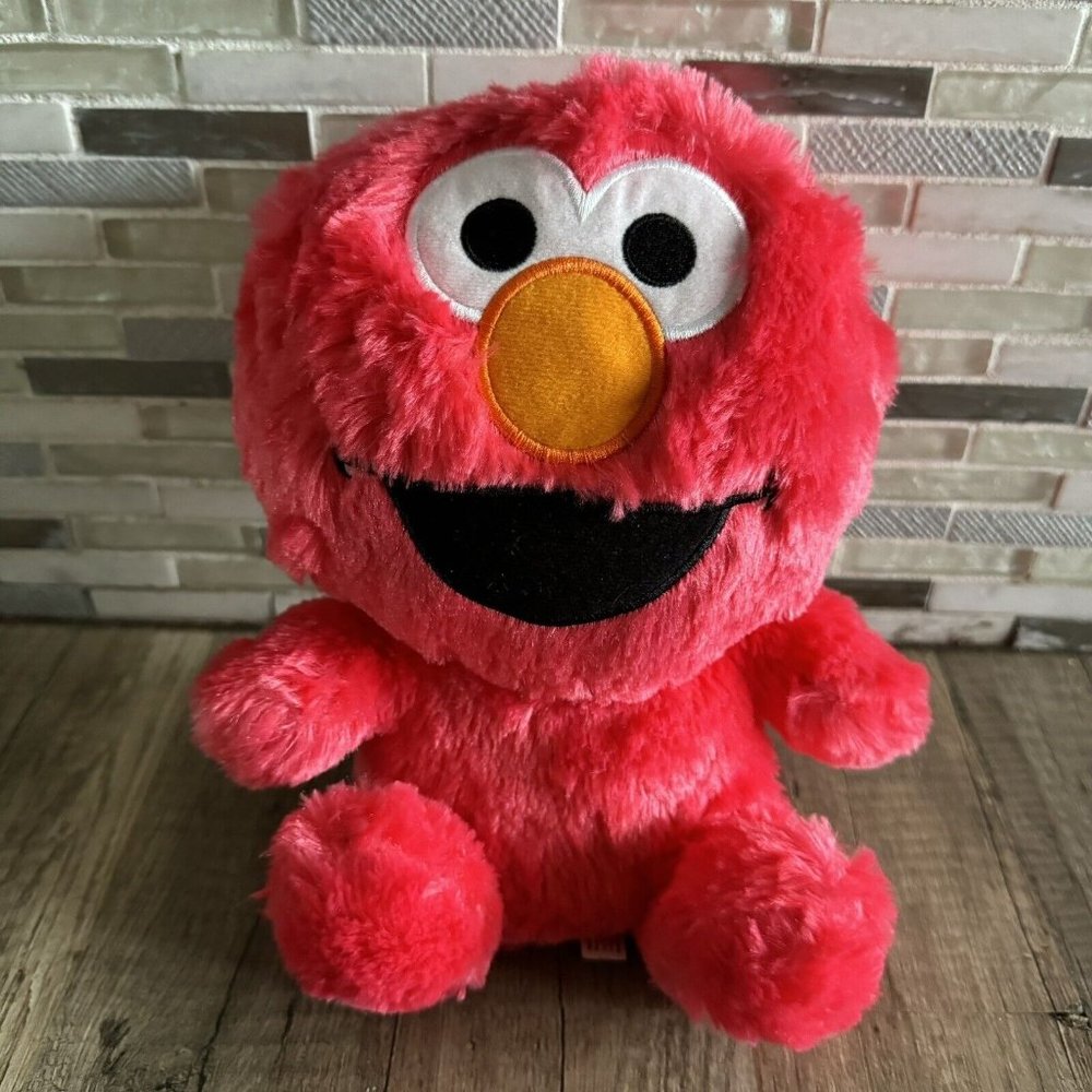 Sesame Street 2022 Elmo plush 10" tall Stuffed animal Toy Factory